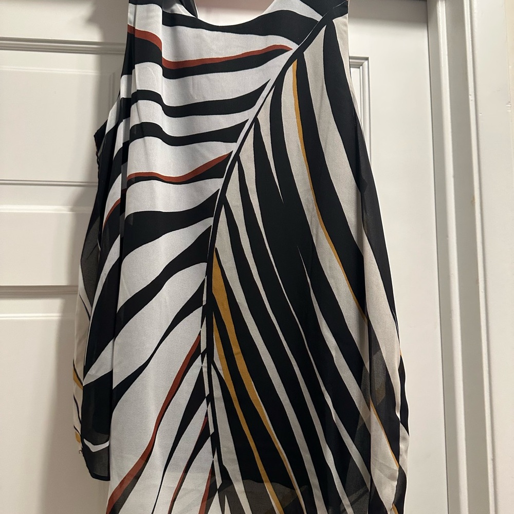 NWT-Stylish Black and White Striped Sleeveless Top
